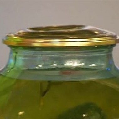 Банканың қақпағы дөмпейте тұрса не істеу керек